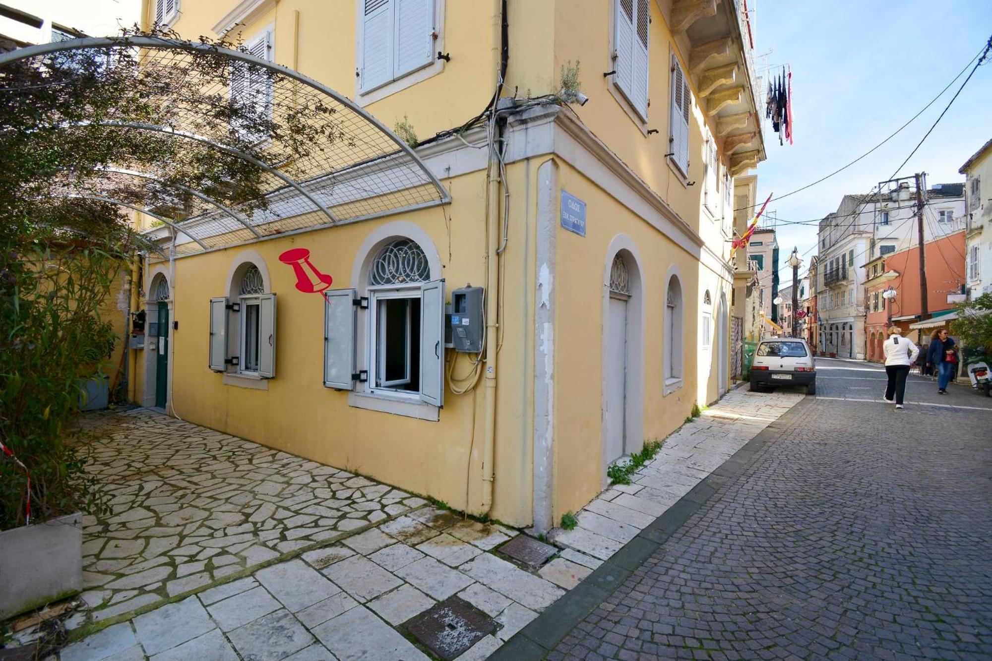 Apartment Zeta's Mandouki, Port Corfu (city)